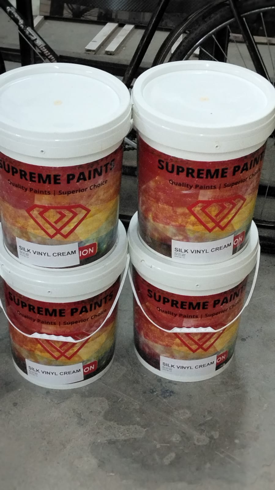 Image of a durable wall putty.